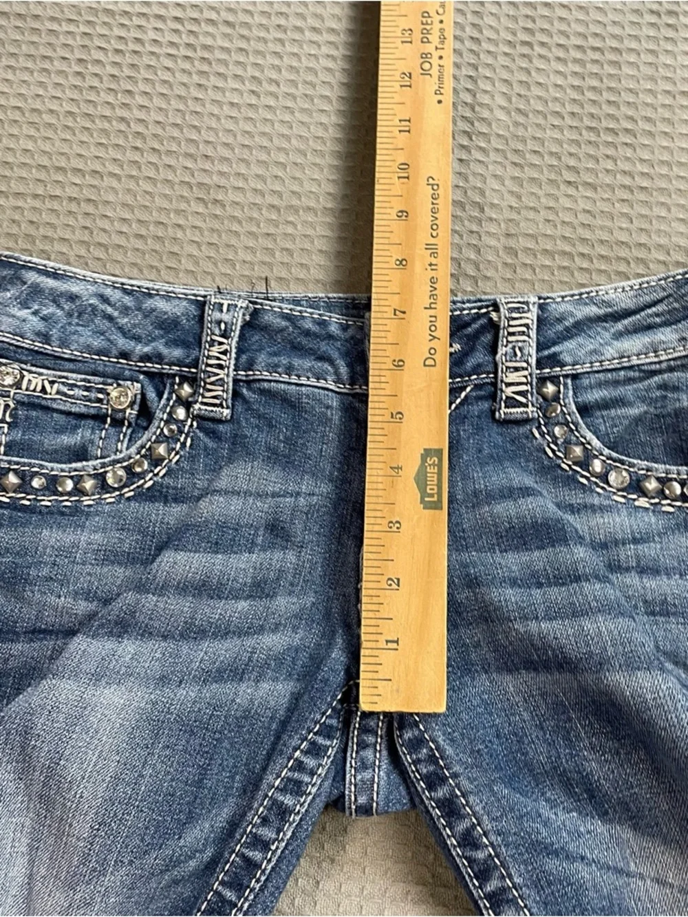 Miss Me Capri Jeans 27 Womens Studded Jeweled Buttoned‎ Back Flap Western